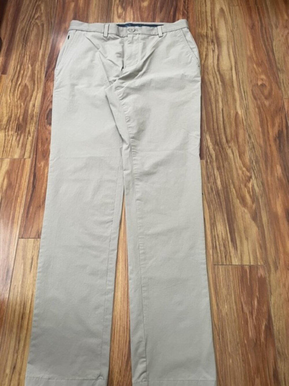 Vineyard Vines Men's Performance Long Pants, Khakis, Medium size, OBO